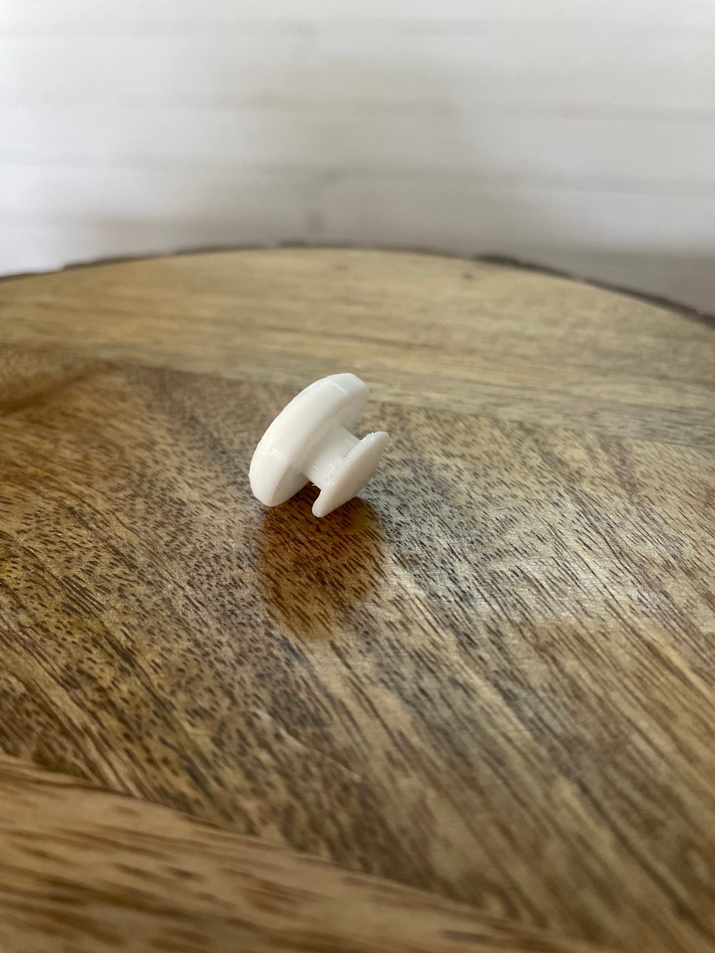 Colony Oak Croc Charm