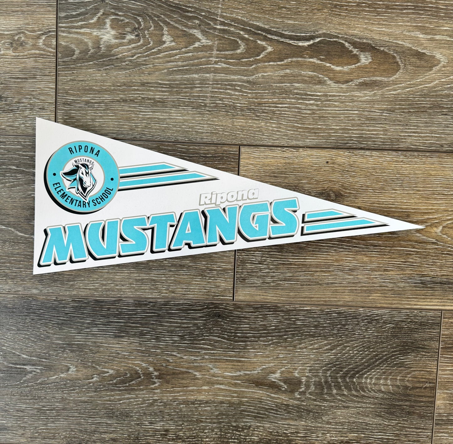 Ripona Pennant Flag