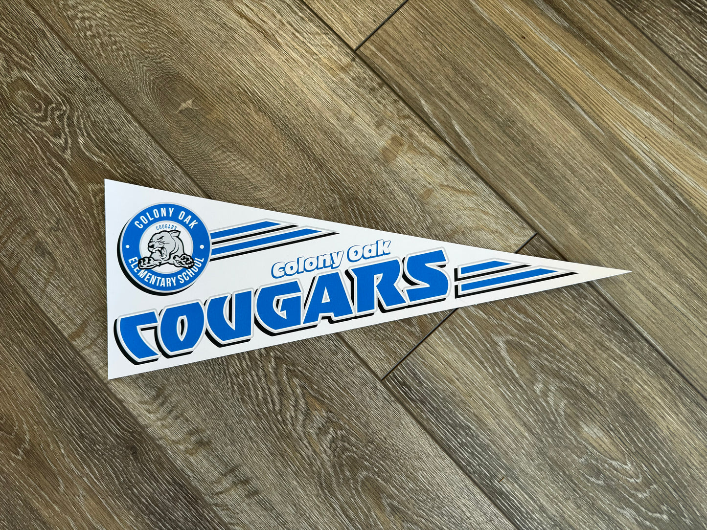Colony Oak Pennant Flag